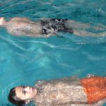 20091217_102228_schwimmen__christina_